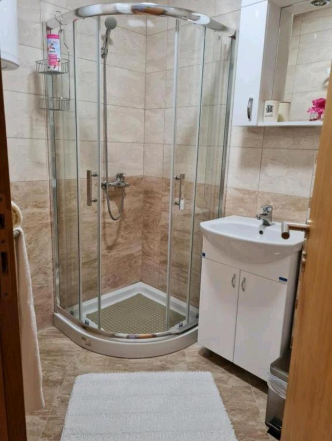 Apartman Tim Lux 1 Vrnjačka Banja Exterior foto